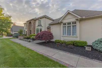 74 Oak Tree, Canfield, OH 44406 - Photo 2