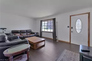 4285 Kerrybrook Dr, Youngstown, OH 44511 - Photo 8