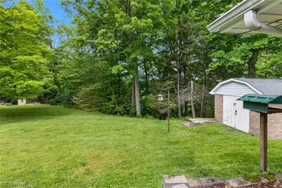 196 Pleasantview Dr, Weirton, WV 26062 - Photo 20