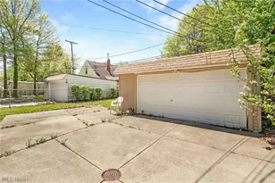 414 E 222nd St, Euclid, OH 44123 - Photo 26