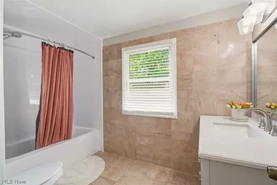 3854 Meadowbrook Boulevard, University Heights, OH 44118 - Photo 20