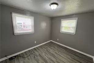 633 Blossom Dr, Lorain, OH 44052 - Photo 10