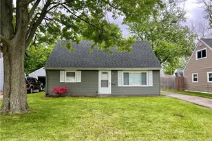 633 Blossom Dr, Lorain, OH 44052 - Photo 18
