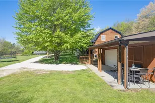 4897 Chestnut Dr, Kent, OH 44240 - Photo 8