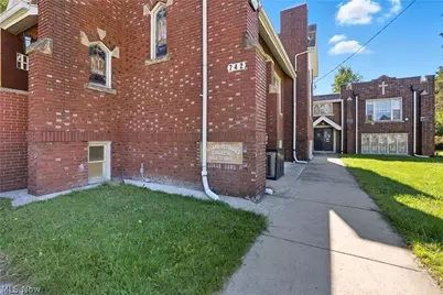 742 Johnston Street, Akron, OH 44306 - Photo 2