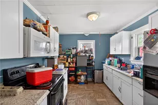 978 Wooster Rd, Barberton, OH 44203 - Photo 12