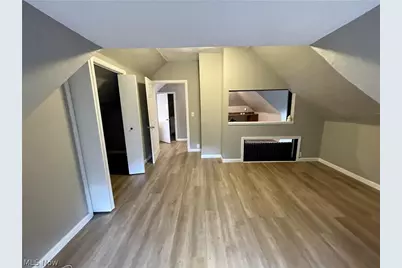132 Beck Avenue #3, Akron, OH 44302 - Photo 2