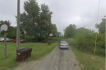 5709 Neil Road, London, OH 43140 - Photo 2