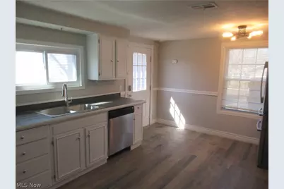 9295 Dorothy Drive, Streetsboro, OH 44241 - Photo 6