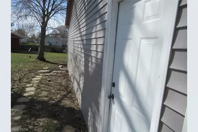 9295 Dorothy Drive, Streetsboro, OH 44241 - Photo 4