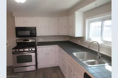9295 Dorothy Drive, Streetsboro, OH 44241 - Photo 8