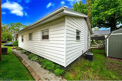 1115 21st Street NE, Canton, OH 44714 - Photo 32