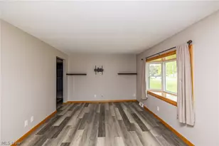 3957 Grafton Rd, Brunswick, OH 44212 - Photo 6