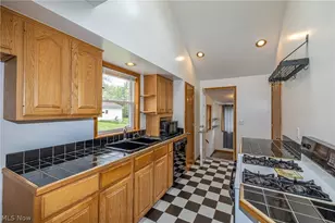 3957 Grafton Rd, Brunswick, OH 44212 - Photo 10