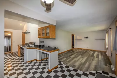 3957 Grafton Road, Brunswick, OH 44212 - Photo 8