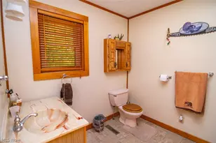 61229 Crozier Ridge Rd, Bellaire, OH 43906 - Photo 8