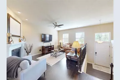6144 N Pointe Drive, Pepper Pike, OH 44124 - Photo 2