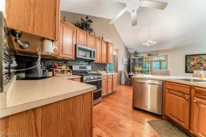 395 White Spruce Drive, Macedonia, OH 44056 - Photo 10