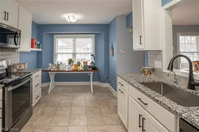3301 Sumser Street NW, North Canton, OH 44720 - Photo 12