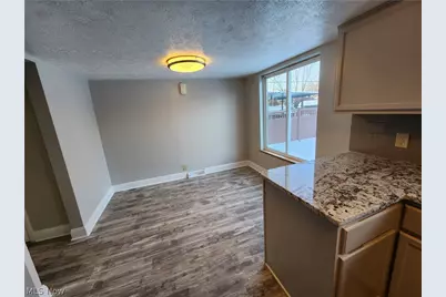 2452 Bromley Road, University Heights, OH 44118 - Photo 10