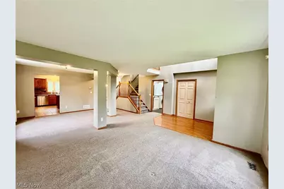 3076 Ravineview Circle, Stow, OH 44224 - Photo 6