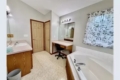 3076 Ravineview Circle, Stow, OH 44224 - Photo 28