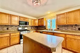 3076 Ravineview Cir, Stow, OH 44224 - Photo 10