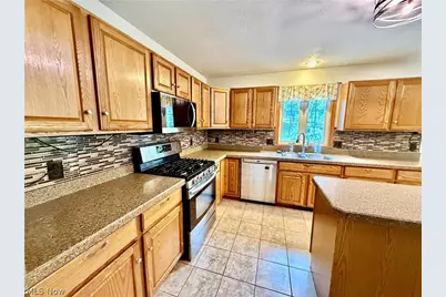 3076 Ravineview Circle, Stow, OH 44224 - Photo 8