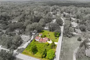 10548 Briar Hill Dr, Kirtland, OH 44094 - Photo 2