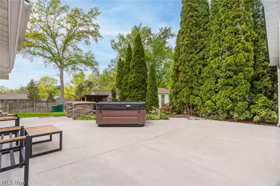 10548 Briar Hill Drive, Kirtland, OH 44094 - Photo 36