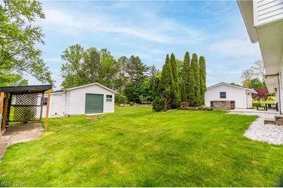 10548 Briar Hill Drive, Kirtland, OH 44094 - Photo 6