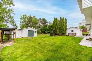 10548 Briar Hill Dr, Kirtland, OH 44094 - Photo 6
