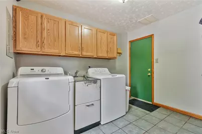 10548 Briar Hill Drive, Kirtland, OH 44094 - Photo 20