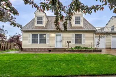 1251 W 70th Street, Loveland, OH 44102 - Photo 2