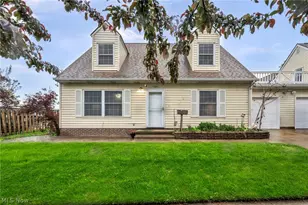 1251 W 70th St, Loveland, OH 44102 - Photo 2