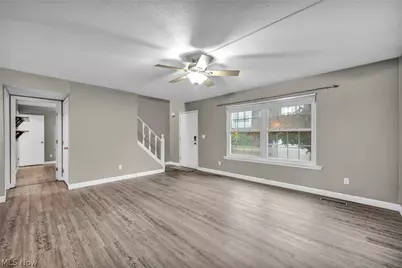 1251 W 70th Street, Loveland, OH 44102 - Photo 4