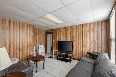 715 N Zane Highway, Martins Ferry, OH 43935 - Photo 10