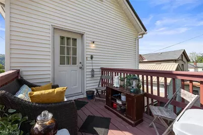 715 N Zane Highway, Martins Ferry, OH 43935 - Photo 14