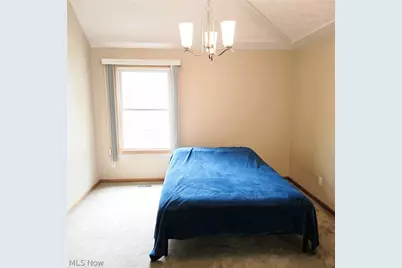 15672 Roxboro Drive, Middleburg Heights, OH 44130 - Photo 8