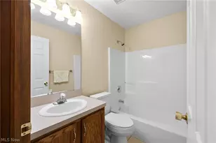 22445 Christopher Ct, Strongsville, OH 44149 - Photo 26