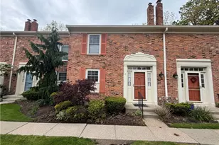 612 Trevitt Cir W, Euclid, OH 44143 - Photo 2