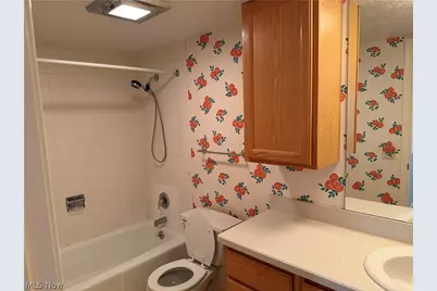 612 Trevitt Circle W #57, Euclid, OH 44143 - Photo 10