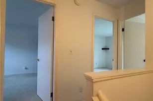 612 Trevitt Cir W, Euclid, OH 44143 - Photo 20
