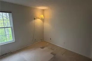 612 Trevitt Cir W, Euclid, OH 44143 - Photo 18