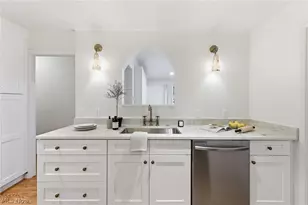4348 W 202nd St, Fairview Park, OH 44126 - Photo 18