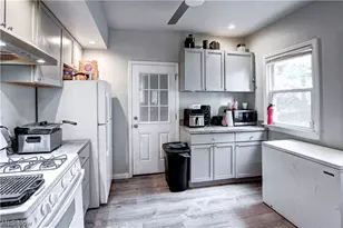 672 E 109th St, Loveland, OH 44108 - Photo 8