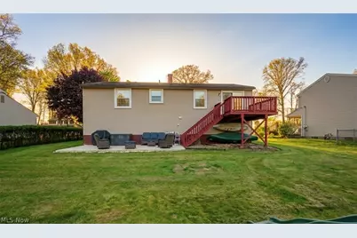 2220 Elm Trace Street, Austintown, OH 44515 - Photo 2