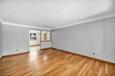 3323 Dellwood Drive, Parma, OH 44134 - Photo 4