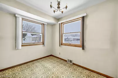 3323 Dellwood Drive, Parma, OH 44134 - Photo 16
