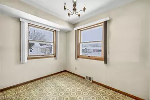 3323 Dellwood Dr, Parma, OH 44134 - Photo 16